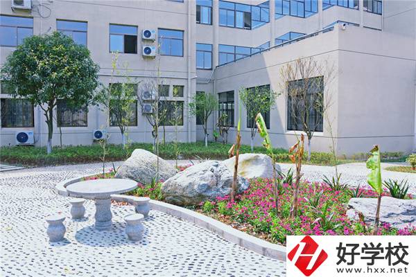 郴州技師學(xué)院辦學(xué)條件好嗎？開設(shè)有什么專業(yè)？