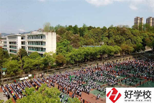 懷化技校有什么辦學(xué)優(yōu)勢？就讀技校要不要學(xué)費(fèi)？