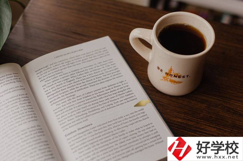 懷化醫(yī)專中專是好學校嗎？從這3點來判斷
