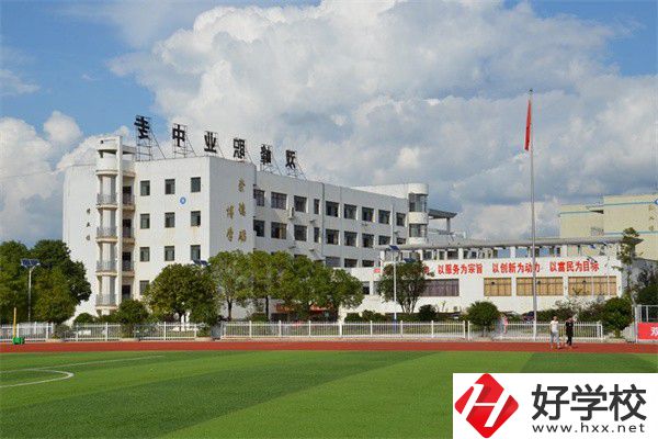 婁底重點中專有哪些？好進嗎？